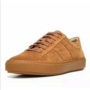 NWOB Vince Lynwood Suede Sneakers Orange 10